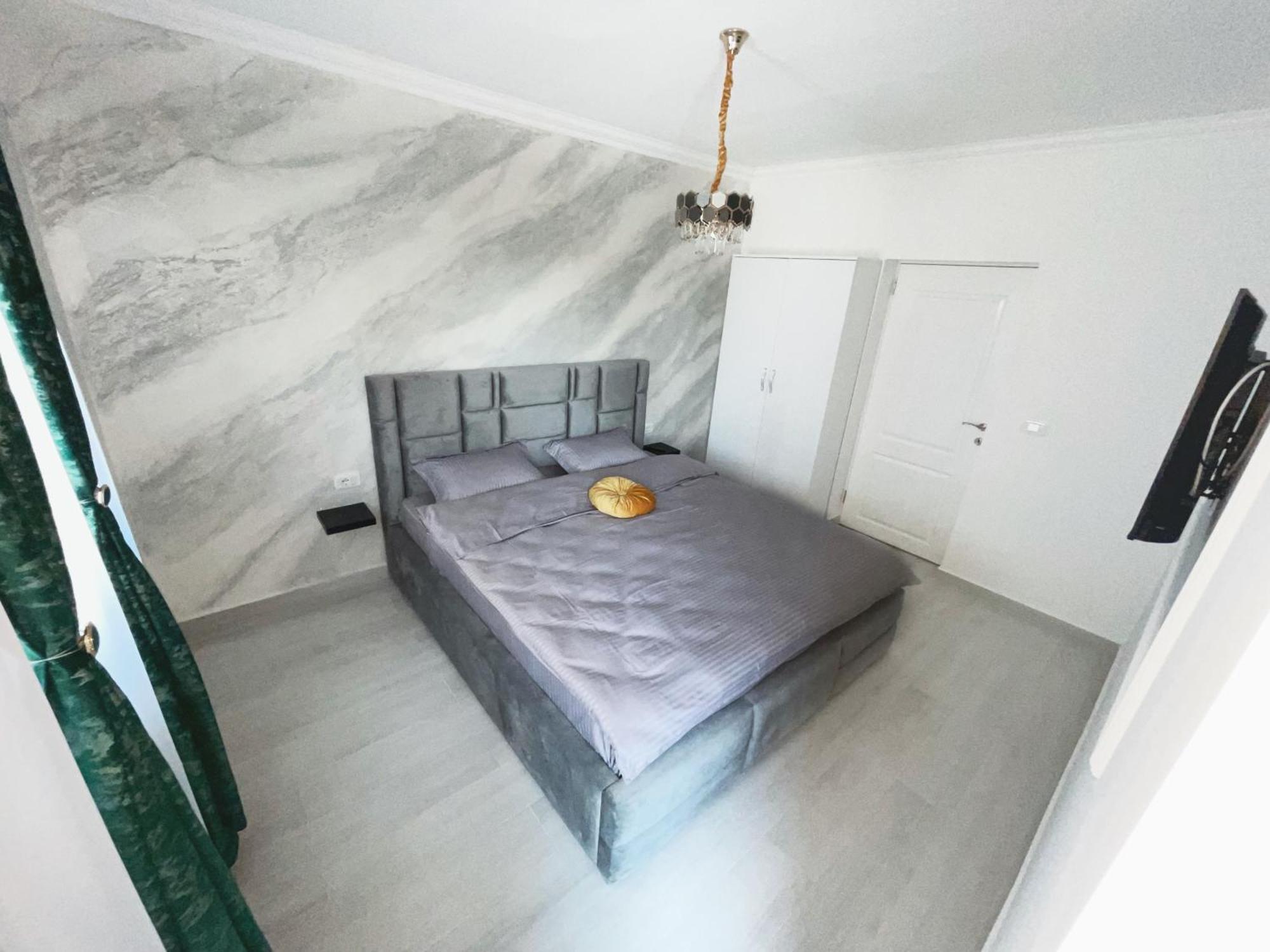 Rv Premium Apartments Arad Buitenkant foto